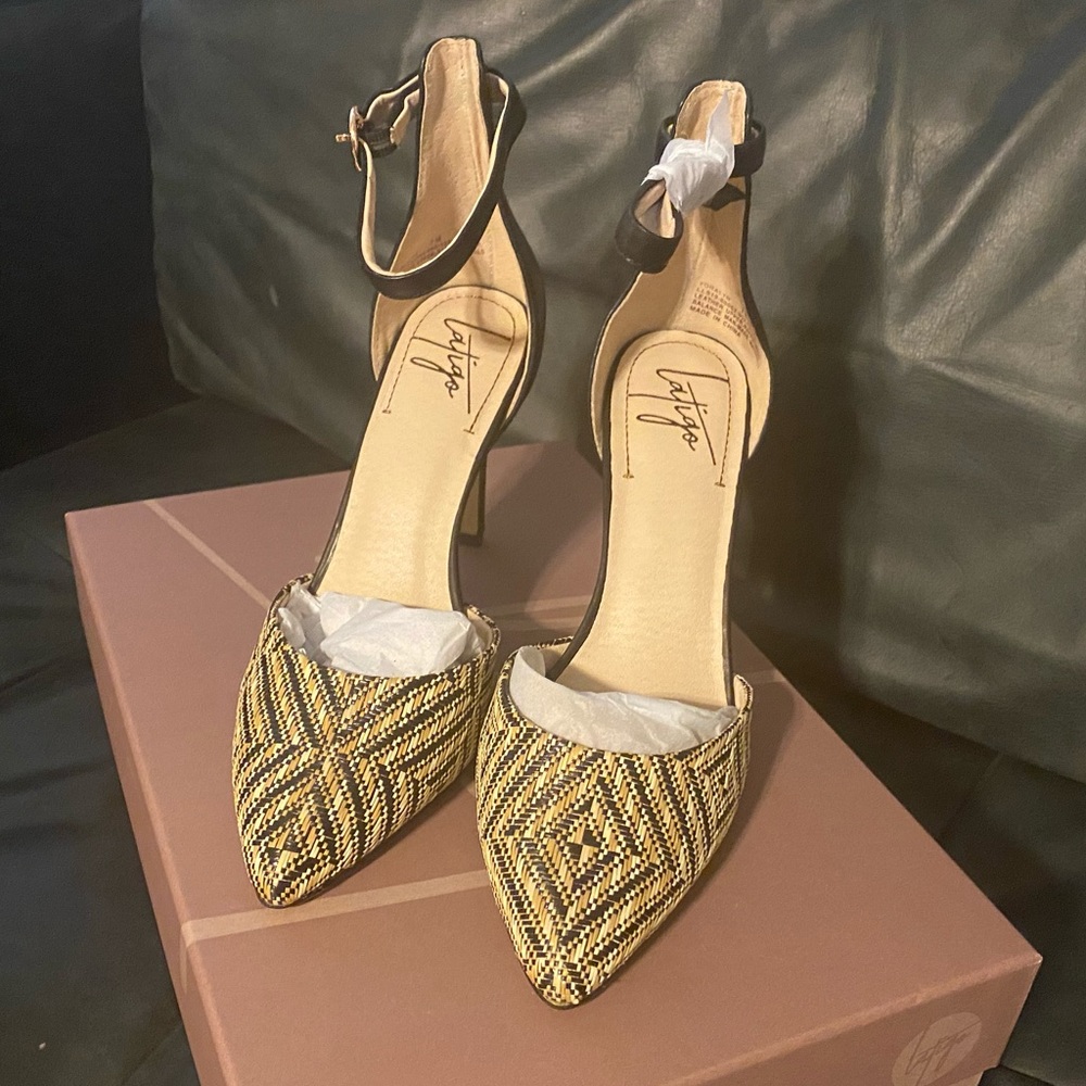 Látigo Yoralyn Black and Tan Pump